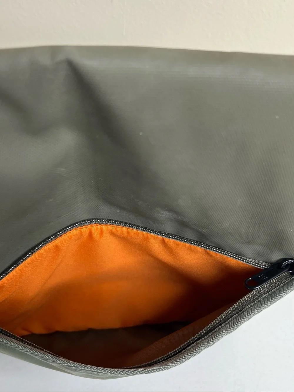 Victorinox Altmont Classic Olive Camo Flapover Bag Orange Lining NO STRAP